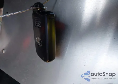 2017 Toyota Tacoma Limited z USA, uszkodzony, nr VIN 3TMEZ5CN1HM026437